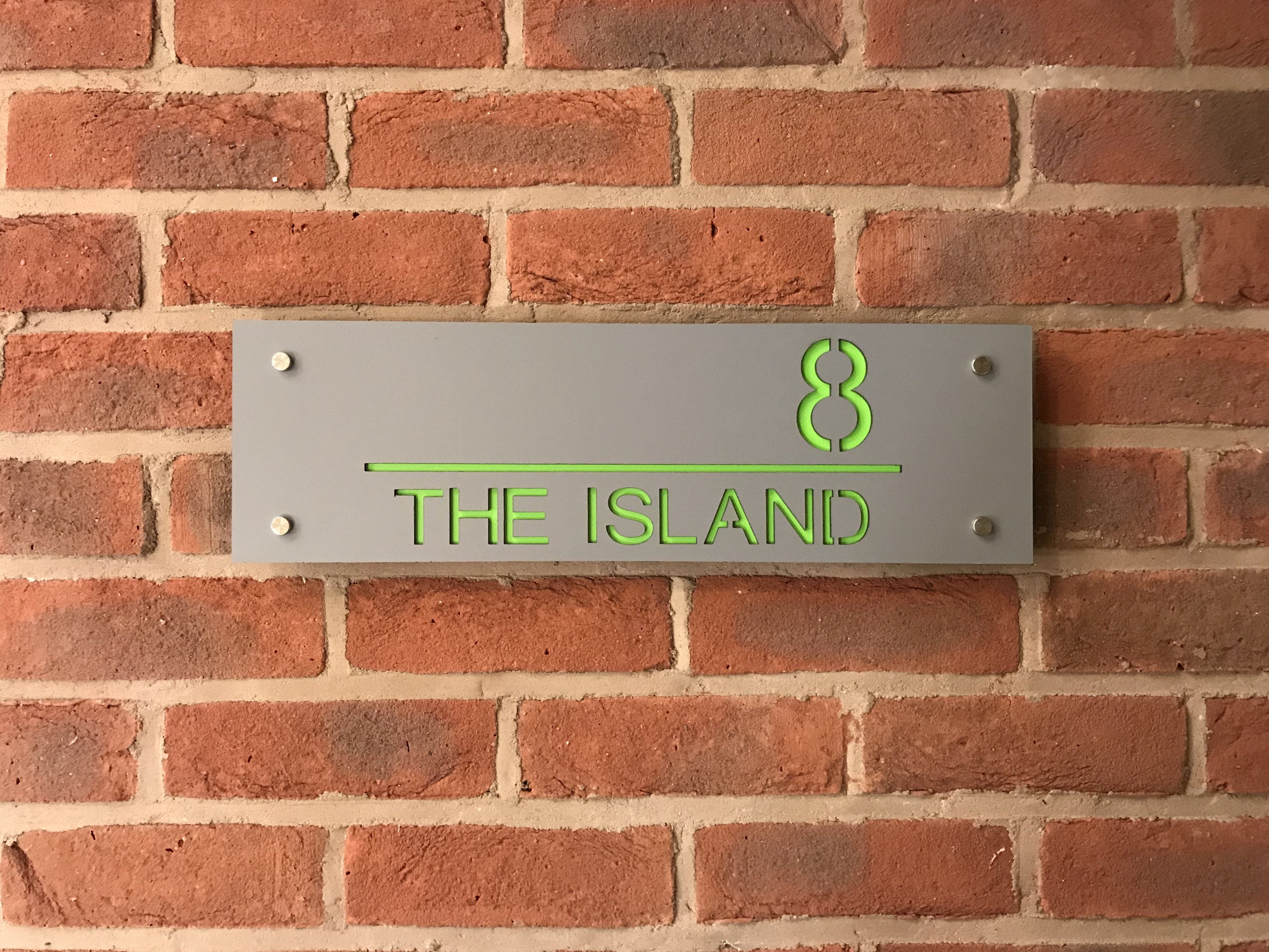 A new contemporary size house sign – www.housesign.co.uk