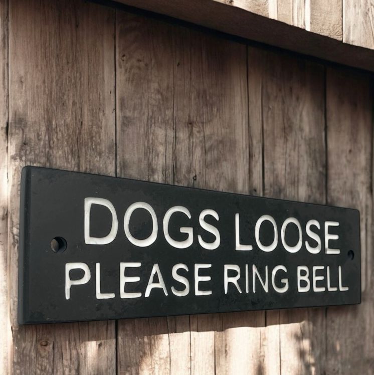Dogs Loose Please Ring The Bell 20cm x 6cm Gate Signs www.HouseSign.co.uk 