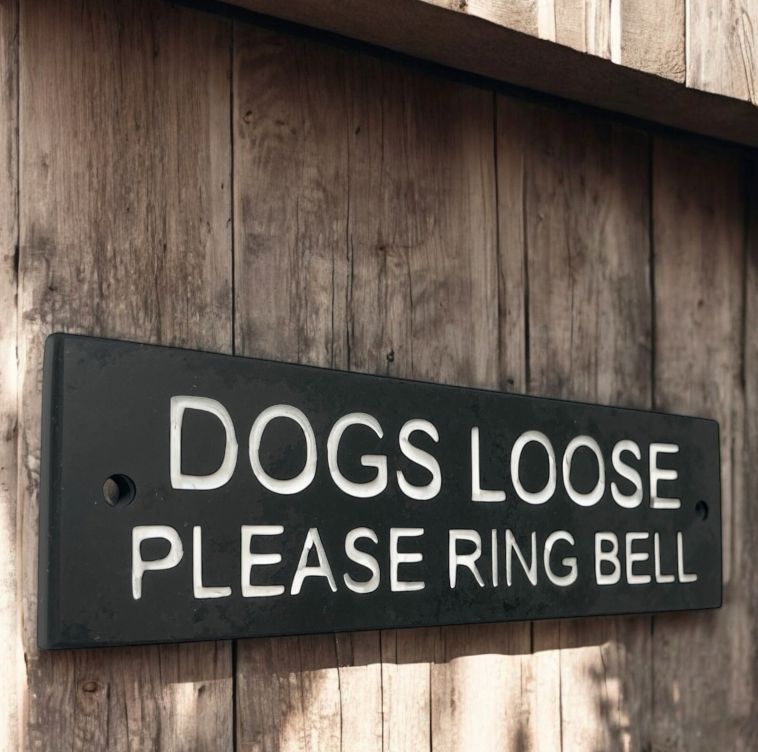 Dogs Loose Please Ring The Bell 20cm x 6cm Gate Signs www.HouseSign.co.uk 