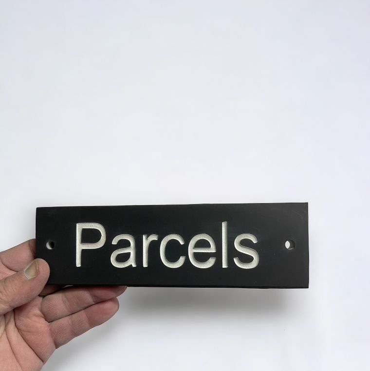 PARCELS 20cm x 6cm Gate Signs www.HouseSign.co.uk 