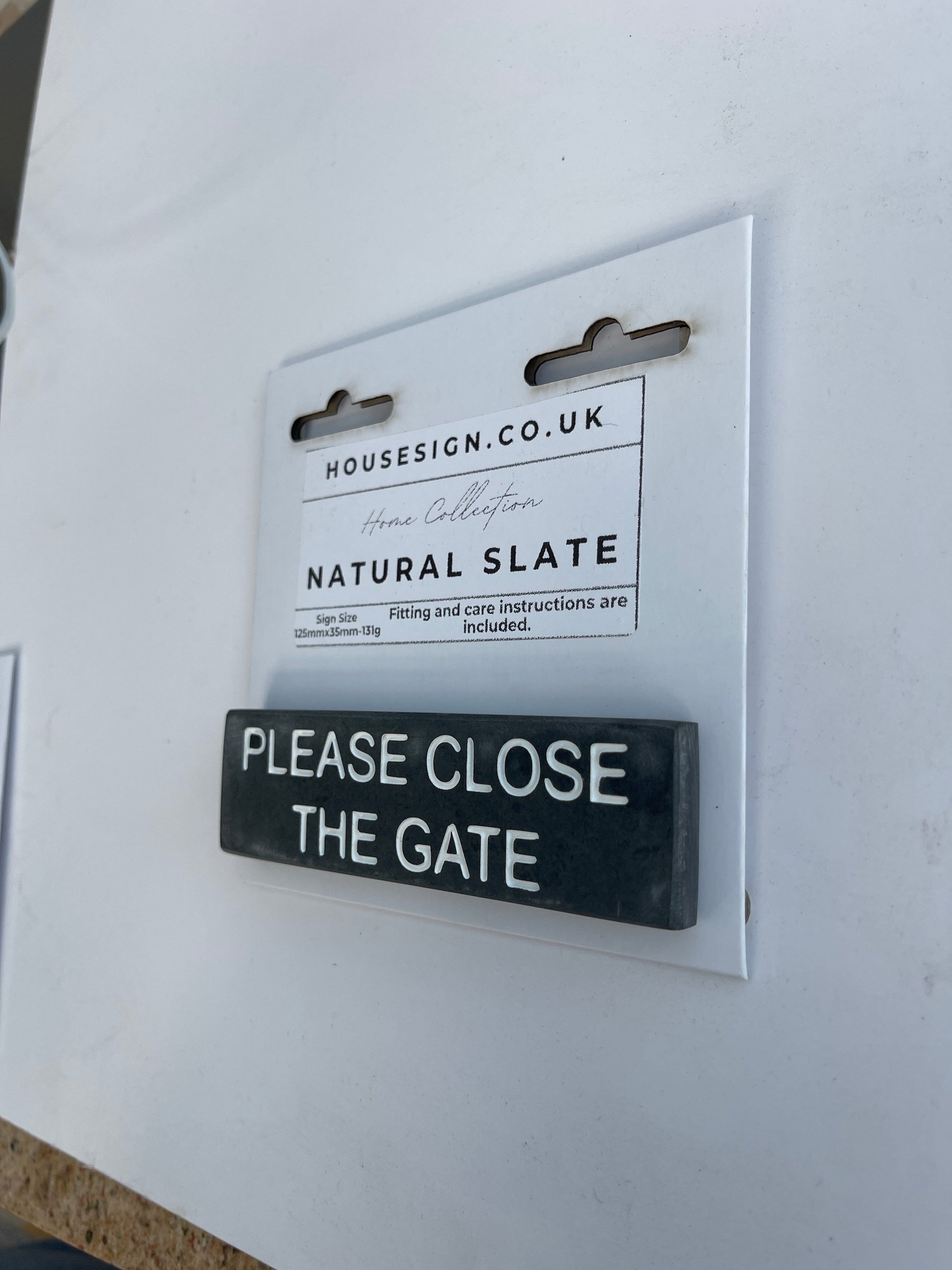 PLEASE CLOSE THE GATE 125mm x 35mm Gate Signs www.HouseSign.co.uk 