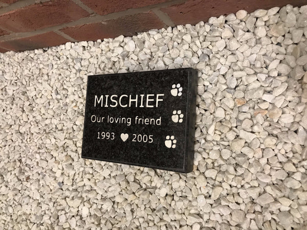 Pet Memorial 8"x5" Paw Granite House Signs www.HouseSign.co.uk 